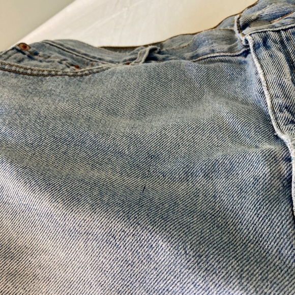 Women's Vintage Levi Jean Shorts Size 14 - Picture 8 of 12